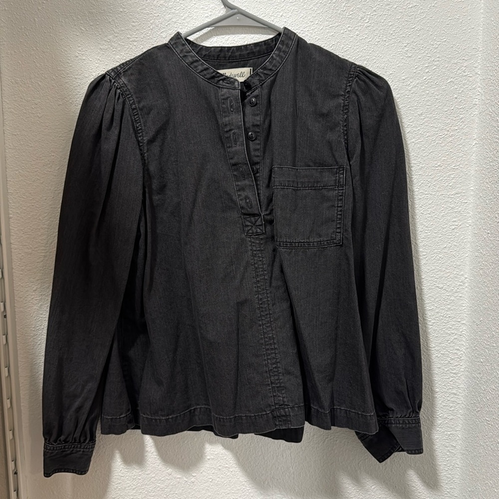 Madewell black long sleeve blouse/ shirt. Size small. 100% cotton.